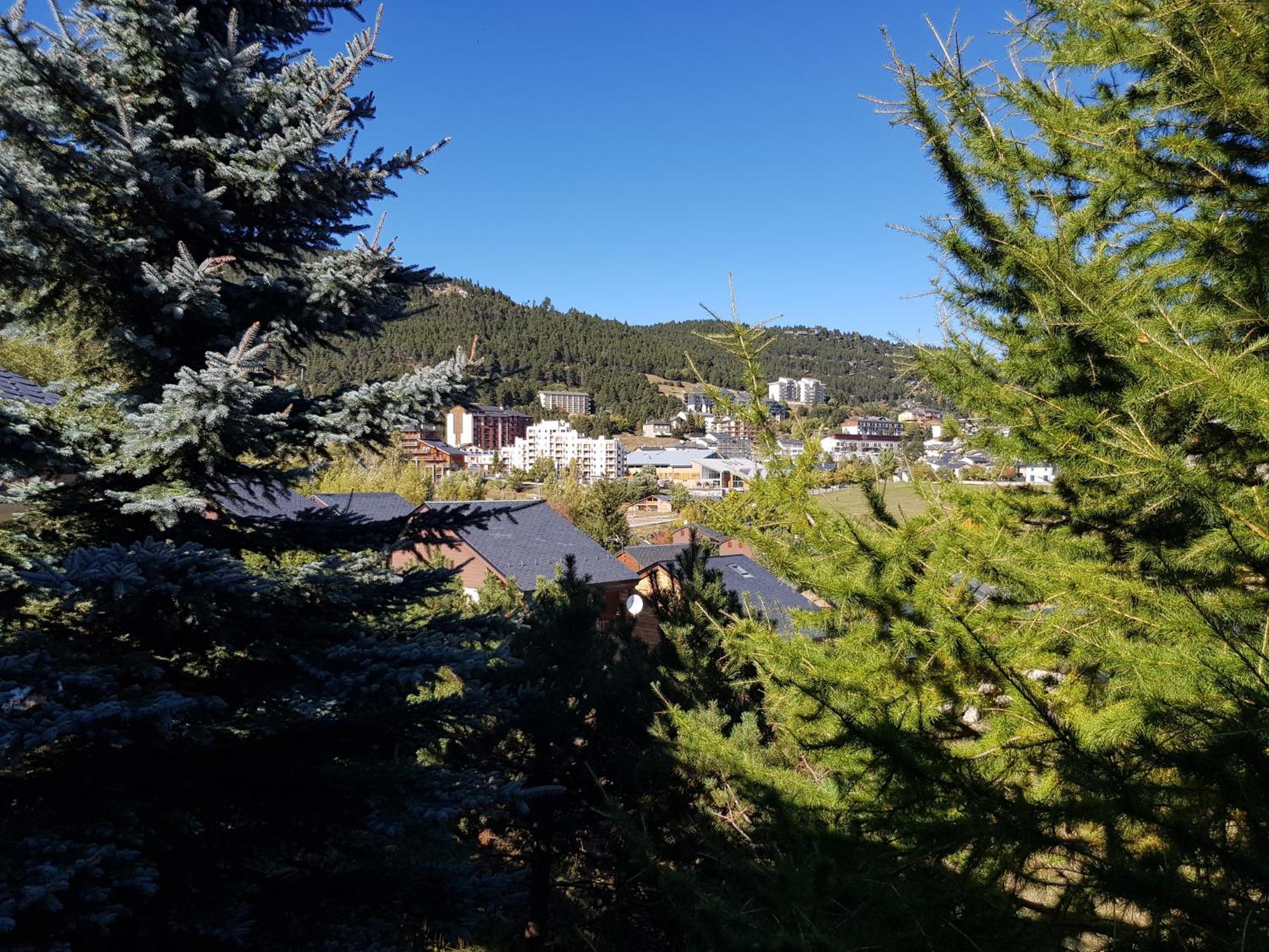Chalet Pres Des Pistes Avec Vue Panoramique Les Angles  Buitenkant foto